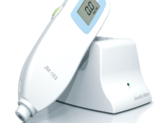 بيولاب تدخل جهاز لقياس نسبة الصفار عند المواليد الجدد دون وخز الطفل